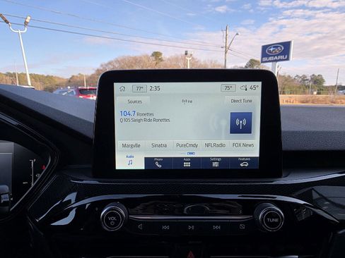 Used 2025 Ford Escape ST-Line FWD image 11