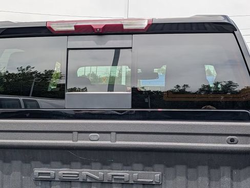 Used 2023 GMC Sierra 2500 Denali AWD/4WD image 8