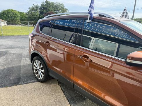 Used 2017 Ford Escape Titanium FWD image 6