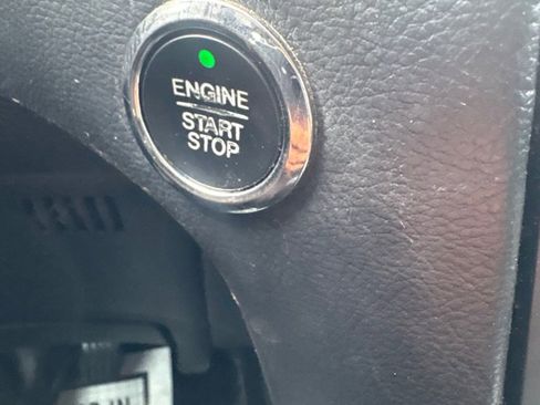 Used 2016 Ford Edge SEL w/ Equipment Group 201A AWD/4WD image 16