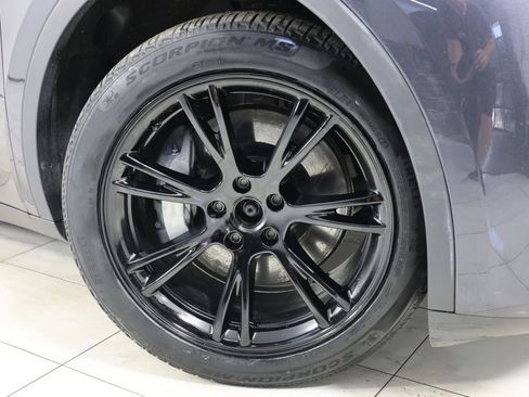 Used 2024 Tesla Model Y Long Range AWD/4WD image 14