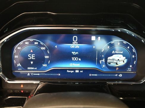 Used 2022 Chevrolet Silverado 1500 LT w/ Safety Package image 32