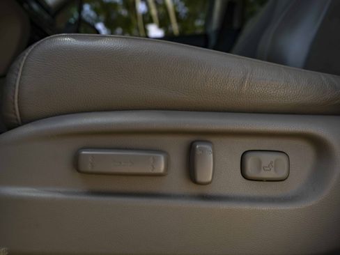 Used 2018 Honda Pilot Elite image 42