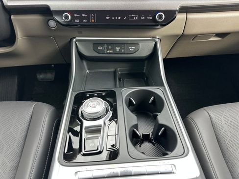 New 2026 Kia Carnival EX image 31