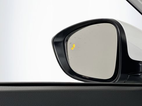 Used 2024 Honda Accord EX image 16