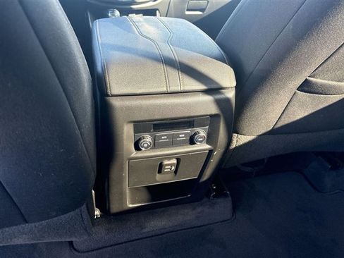 Certified 2020 Chevrolet Traverse LT image 20