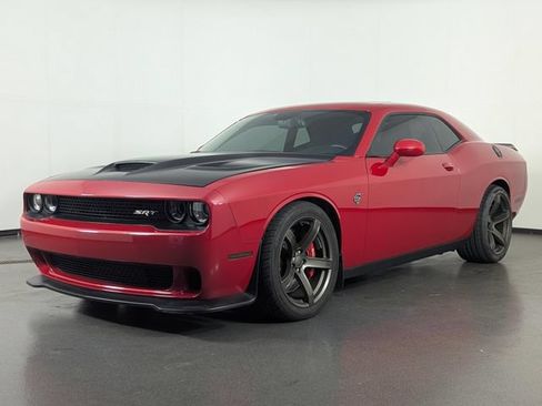 Used 2016 Dodge Challenger SRT Hellcat RWD image 4