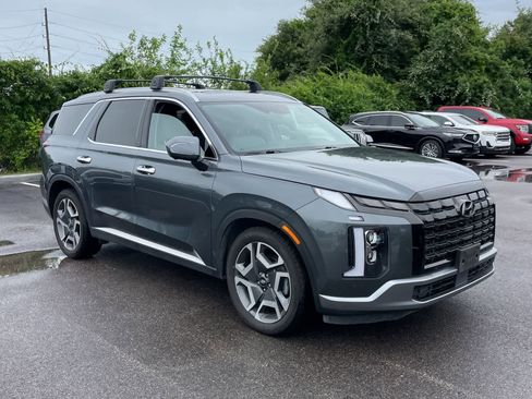 Used 2024 Hyundai Palisade SEL w/ Premium Package FWD image 7