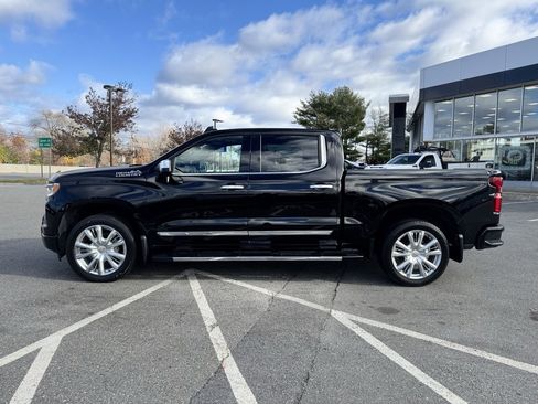 Used 2023 Chevrolet Silverado 1500 High Country w/ High Country Premium Package image 2