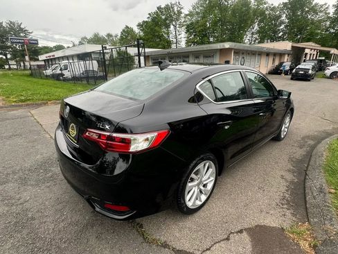 Used 2018 Acura ILX FWD image 4