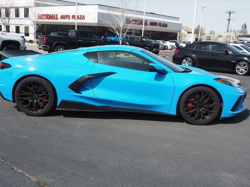 Used 2023 Chevrolet Corvette Stingray Premium Cpe w/ Z51 Performance Package RWD image 8