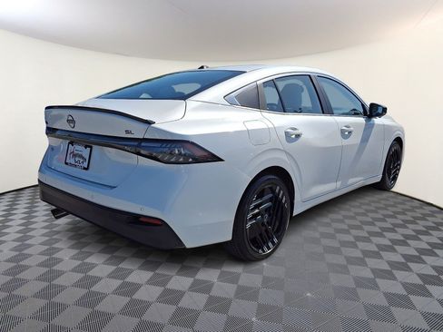Used 2026 Nissan Sentra SL w/ Floor Mat Package FWD image 6