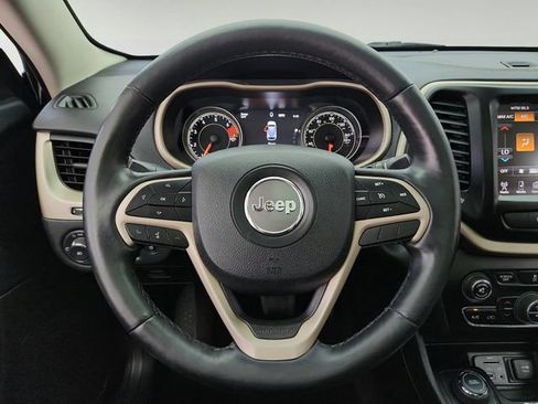 Used 2018 Jeep Cherokee Limited w/ High Altitude Package AWD/4WD image 14