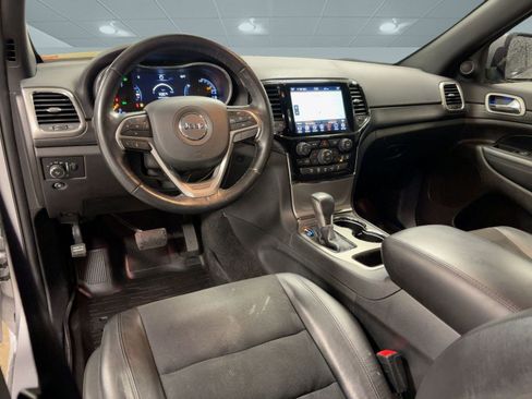 Used 2021 Jeep Grand Cherokee Laredo X image 28