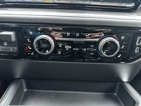 New 2026 Chevrolet Silverado 1500 High Country AWD/4WD image 25