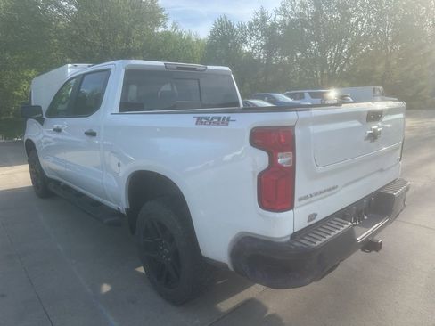 Used 2022 Chevrolet Silverado 1500 LT Trail Boss w/ LT Trail Boss Premium Package AWD/4WD image 8
