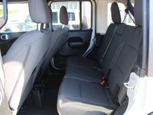 Used 2024 Jeep Wrangler Sport S AWD/4WD image 36