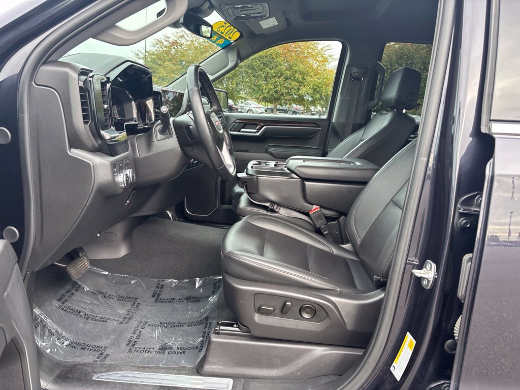 Used 2025 GMC Sierra 1500 SLT AWD/4WD image 8