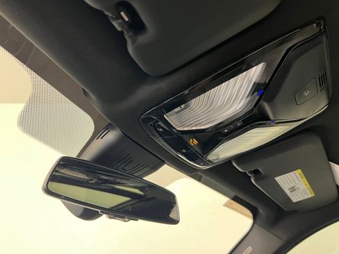 Used 2023 BMW X5 sDrive40i w/ Parking Assistance Package image 18