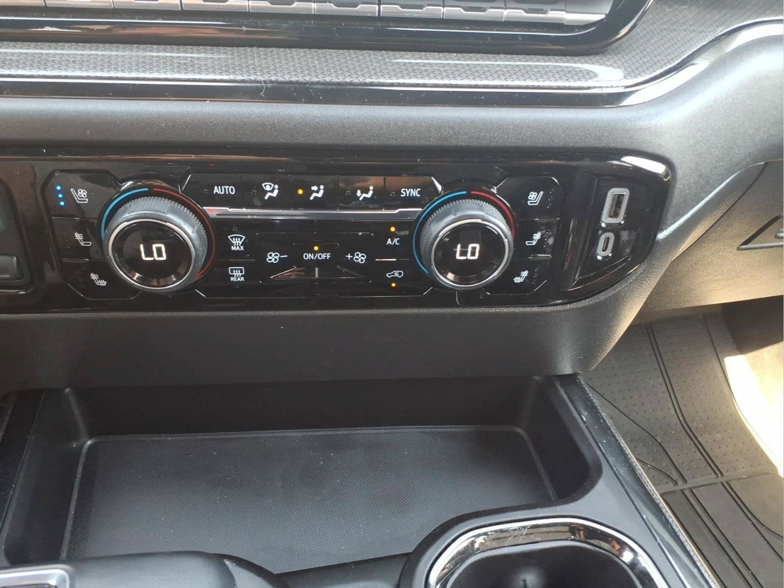 Used 2024 Chevrolet Silverado 1500 ZR2 w/ Technology Package AWD/4WD image 24