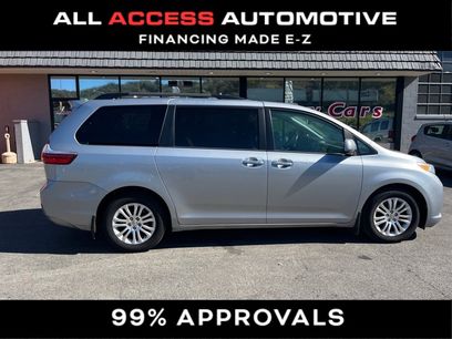 Used 2017 Toyota Sienna XLE