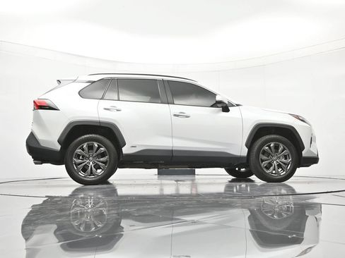 Used 2024 Toyota RAV4 Limited AWD/4WD image 40