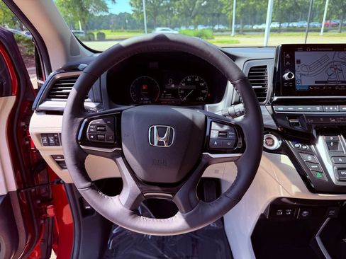 Used 2026 Honda Odyssey Elite image 23