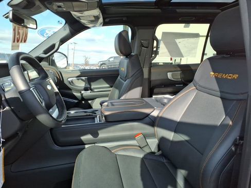 New 2025 Ford Expedition Tremor image 4