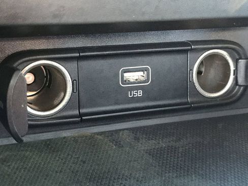 Used 2023 Kia Soul LX w/ LX Technology Package image 4