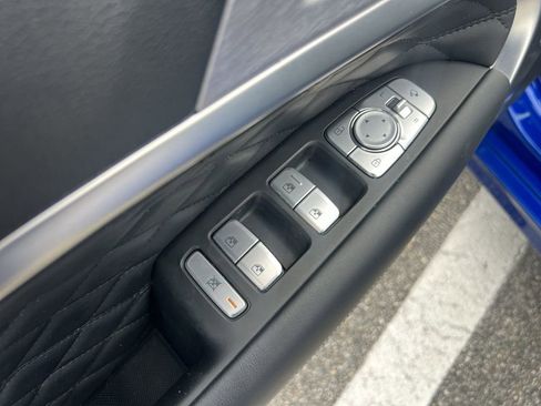 Used 2019 Genesis G70 2.0T Advanced w/ Dynamic Package image 14