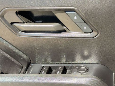 Used 2023 Chevrolet Colorado W/T image 13