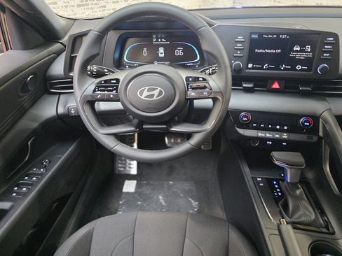 New 2026 Hyundai Elantra SEL Sport Premium FWD image 15