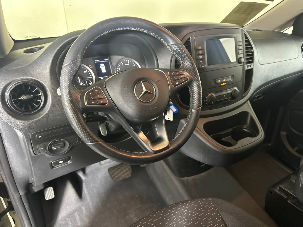 Used 2023 Mercedes-Benz Metris image 22