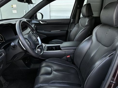 Used 2024 Hyundai Palisade Calligraphy FWD image 13