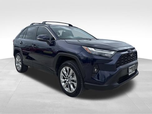 Used 2025 Toyota RAV4 XLE Premium FWD image 3