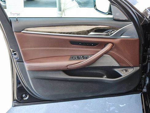 Used 2021 BMW 540i w/ Premium Package RWD image 22