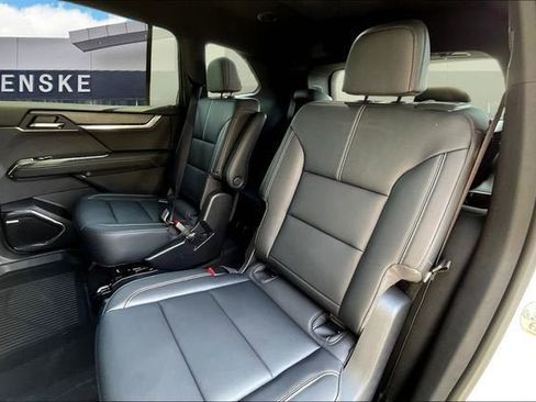 New 2026 GMC Acadia Elevation w/ Elevation Premium Package image 10