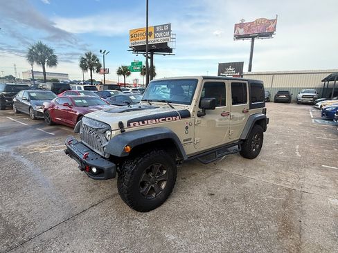 Used 2018 Jeep Wrangler Unlimited Rubicon AWD/4WD image 8
