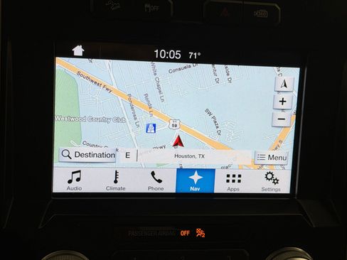 Used 2016 Ford F150 Platinum w/ Equipment Group 701A Luxury image 27