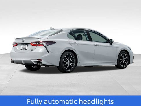 Used 2022 Toyota Camry SE AWD/4WD image 7