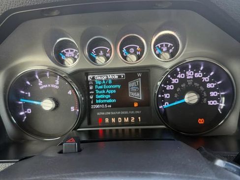 Used 2012 Ford F250 Lariat w/ Lariat Interior Pkg AWD/4WD image 19