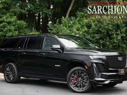 Used 2023 Cadillac Escalade ESV V w/ LPO, ONYX Package