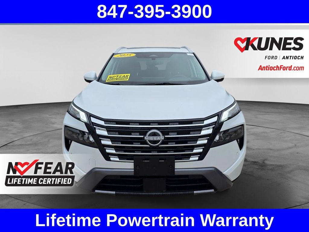 Used 2025 Nissan Rogue SL w/ SL Premium Package FWD image 2