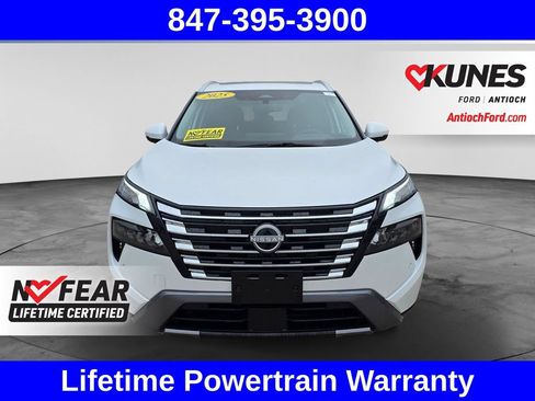 Used 2025 Nissan Rogue SL w/ SL Premium Package FWD image 2
