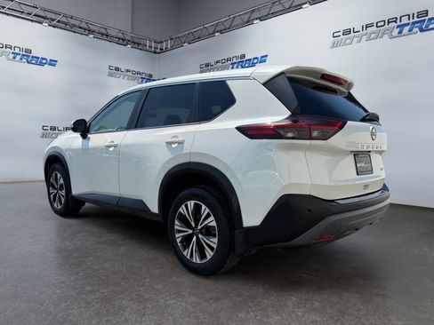 Used 2023 Nissan Rogue SV image 7