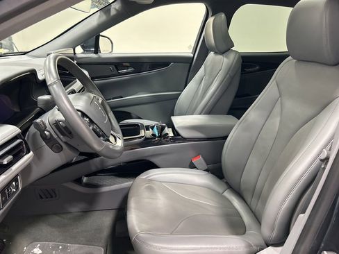 Used 2022 Lincoln Nautilus Reserve image 10