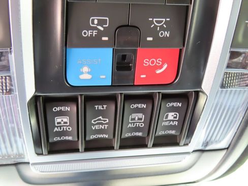 New 2026 RAM 1500 Big Horn AWD/4WD image 17