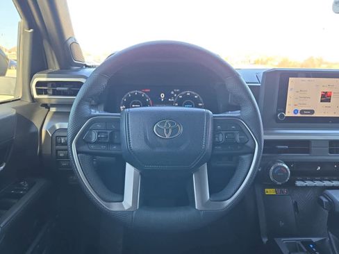Used 2024 Toyota Tacoma TRD Off-Road image 21