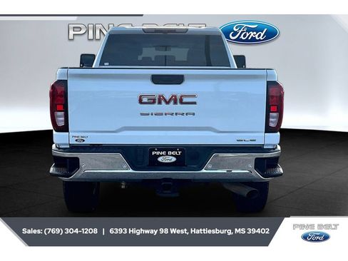 Used 2025 GMC Sierra 2500 SLE w/ SLE Value Package; AWD/4WD image 4