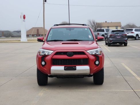 Used 2019 Toyota 4Runner TRD Off-Road Premium image 6